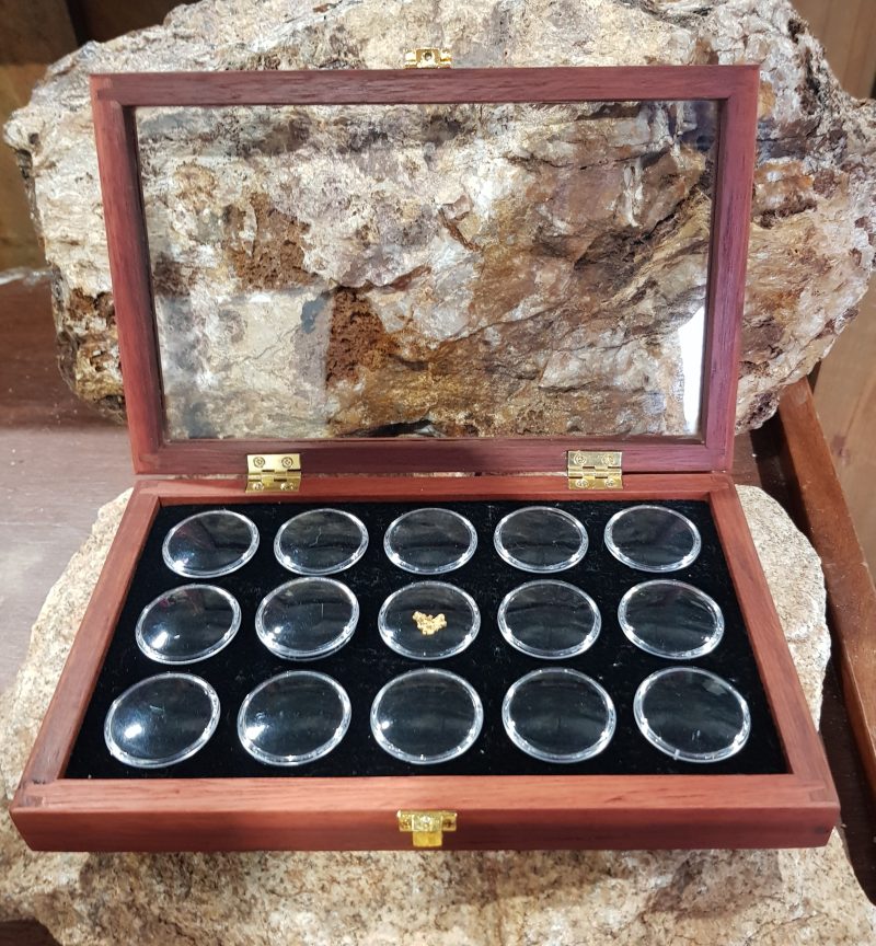 Scales and Display Boxes – Reeds Prospecting WA