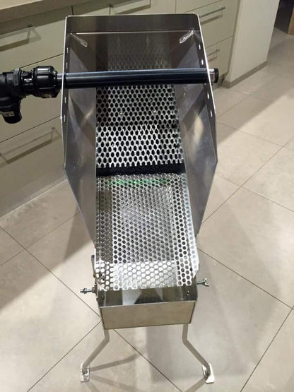 8" Highbanker w/ legs & dream mat includes spray bar & pump